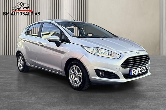 Ford Fiesta 3 of 5