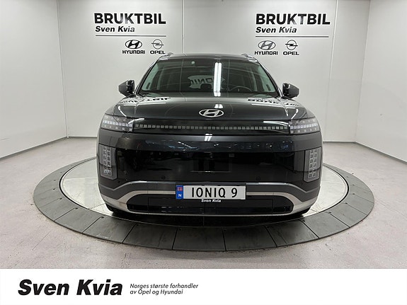 Hyundai Ioniq 9 2 of 5