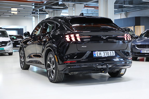Ford Mustang Mach-E 5 of 30