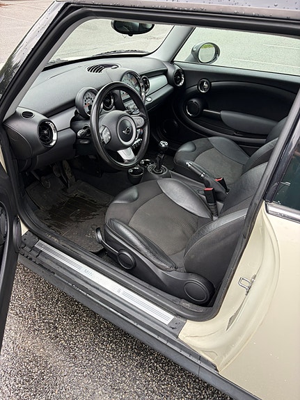 MINI Clubman Cooper D 5 of 5