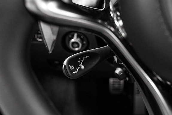 McLaren Artura 28 of 30