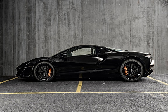McLaren Artura 4 of 30