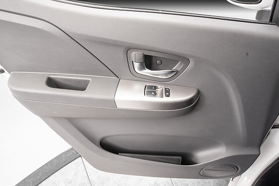 BYD eTP3 19 of 22