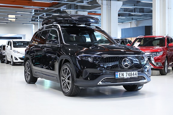 Mercedes-Benz EQB-Klasse 2 of 5