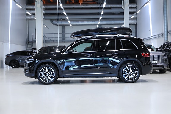 Mercedes-Benz EQB-Klasse 4 of 5