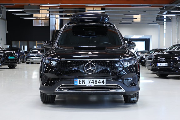 Mercedes-Benz EQB-Klasse 3 of 5