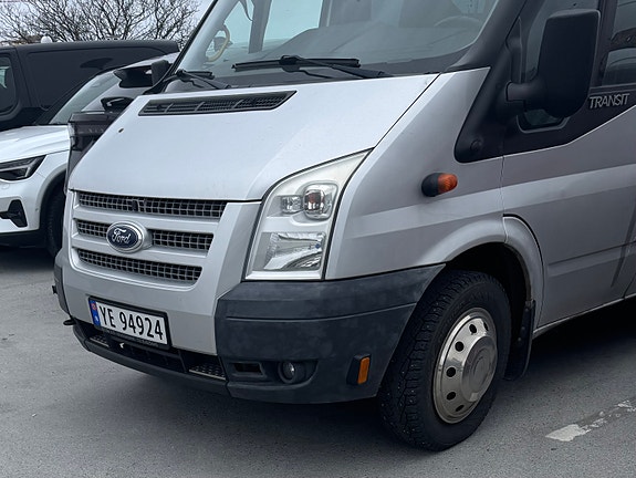 Ford Transit 350L Kombi 7 of 16