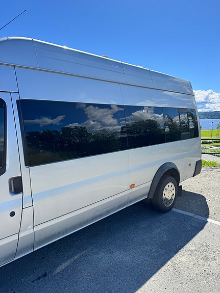 Ford Transit 350L Kombi 9 of 16