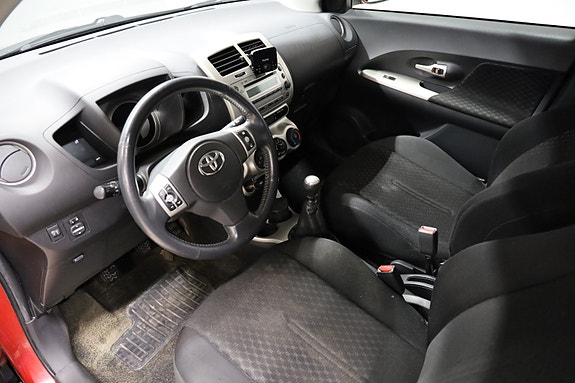 Toyota Urban Cruiser 5 of 5