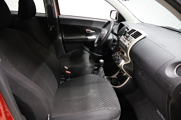 Toyota Urban Cruiser 8 of 11