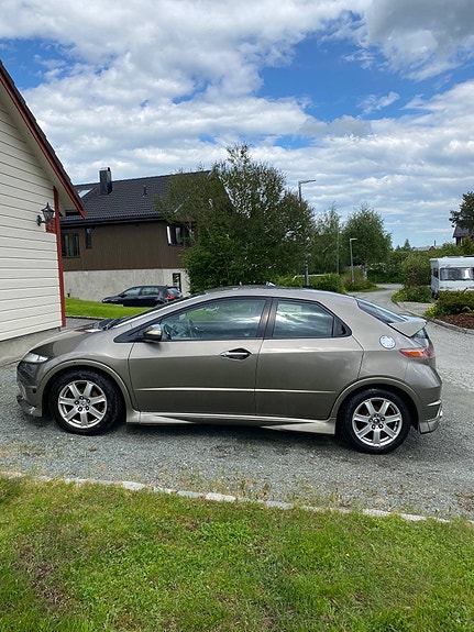 Honda Civic 2 of 5