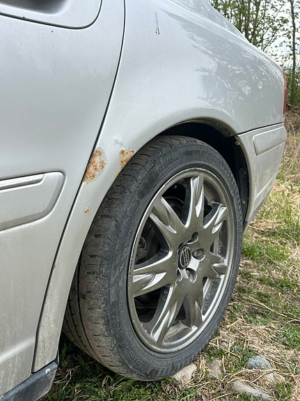 Volvo S80 4 of 5