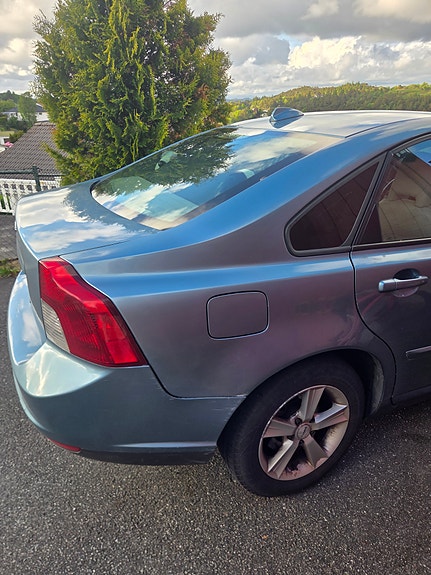 Volvo S40 5 of 5