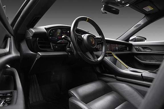 Porsche Taycan 4 21 of 30