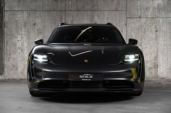 Porsche Taycan 4 2 of 30