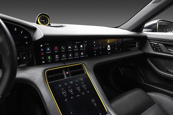 Porsche Taycan 4 11 of 30