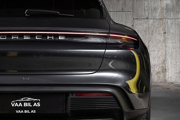 Porsche Taycan 4 4 of 30