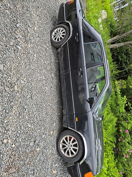 Mercedes-Benz 200 3 of 16