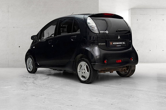 Mitsubishi i-Miev 3 of 20