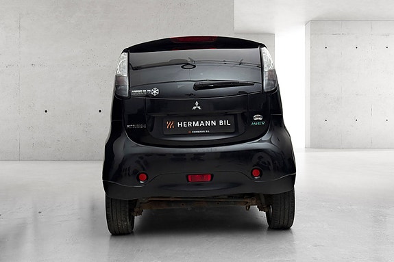 Mitsubishi i-Miev 4 of 20