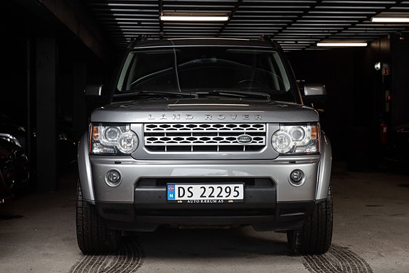 Land Rover Discovery 3 of 5