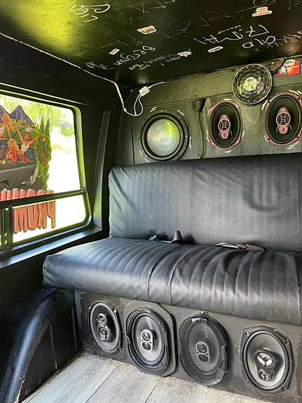 Chevrolet Van 11 of 19