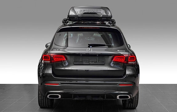 Mercedes-Benz GLC300 e 6 of 30