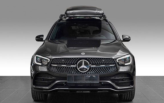 Mercedes-Benz GLC300 e 4 of 30