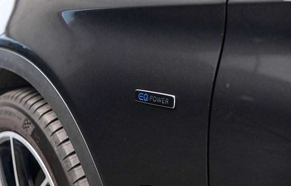Mercedes-Benz GLC300 e 10 of 30