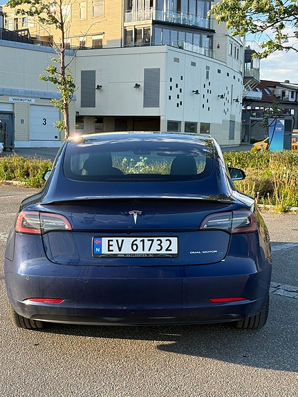 Tesla Model 3 5 of 5