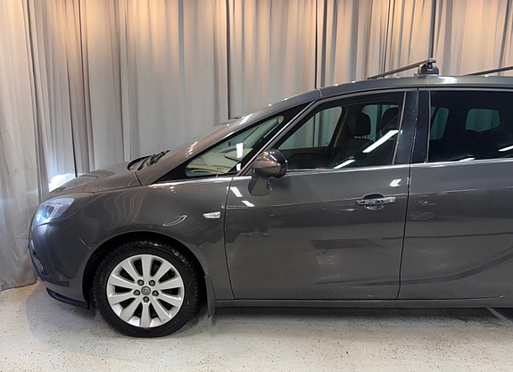 Opel Zafira Tourer 9 of 30