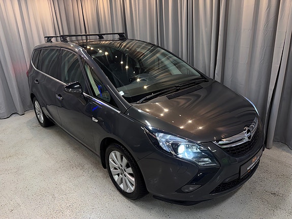 Opel Zafira Tourer 2 of 30