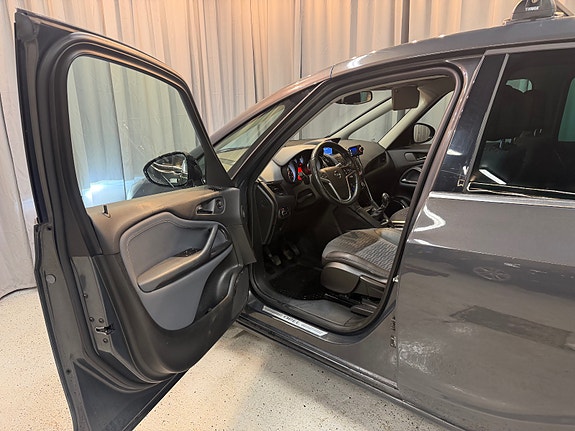 Opel Zafira Tourer 15 of 30