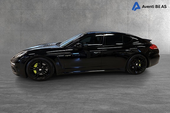 Porsche Panamera 2 of 5