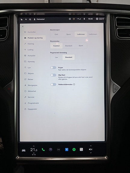 Tesla Model S 17 of 30