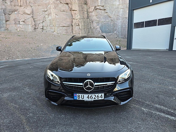 Mercedes-Benz E63 13 of 24