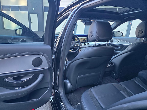 Mercedes-Benz E63 21 of 24