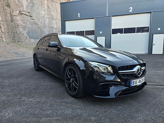 Mercedes-Benz E63 12 of 24