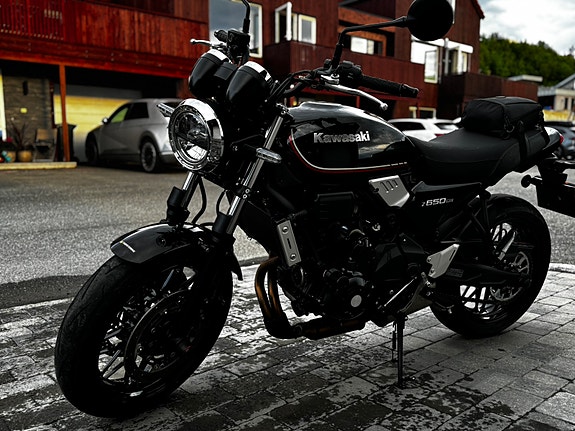 Kawasaki Z 650 RS 2 of 5