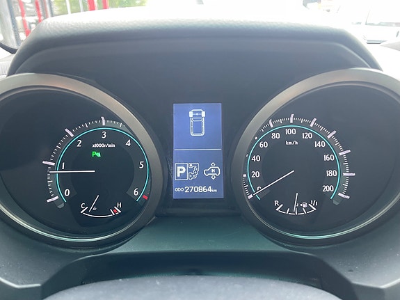 Toyota Land Cruiser 20 of 30