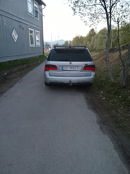 Saab 9-5 6 of 18