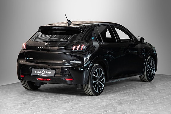 Peugeot e-208 7 of 22