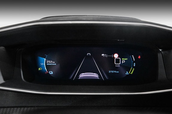 Peugeot e-208 12 of 22
