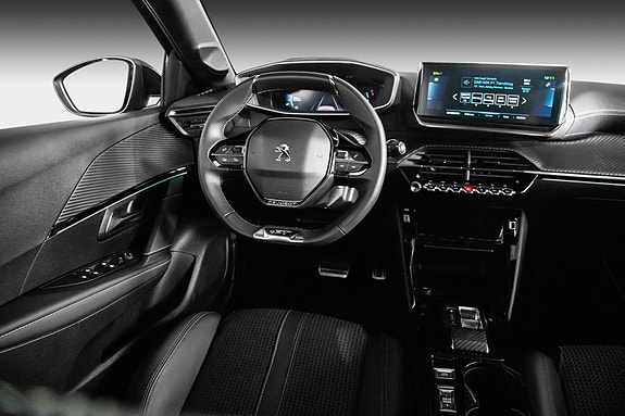 Peugeot e-208 18 of 22