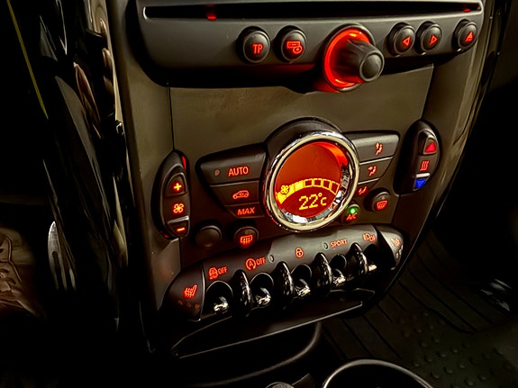 MINI Cooper S 26 of 30