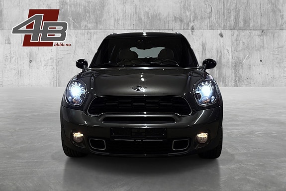 MINI Cooper S 2 of 5