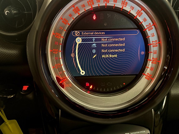 MINI Cooper S 17 of 30
