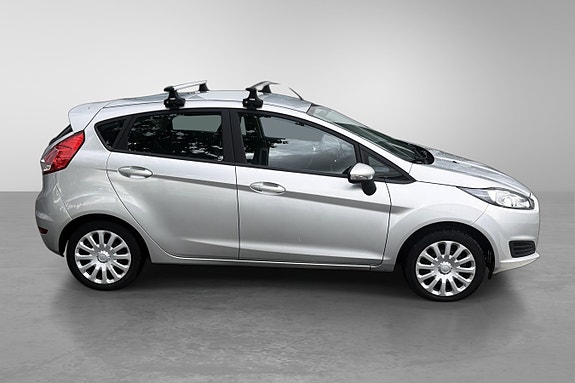 Ford Fiesta 6 of 30