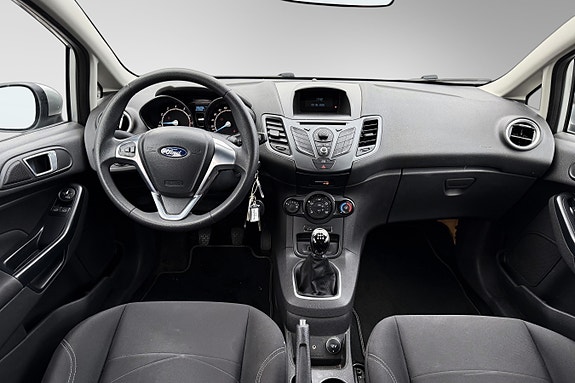 Ford Fiesta 17 of 30