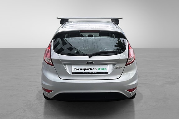 Ford Fiesta 9 of 30